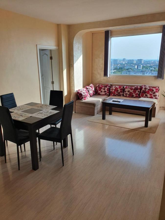 Malavi University Apartment Ruse! Comfort&Clean! Exteriör bild