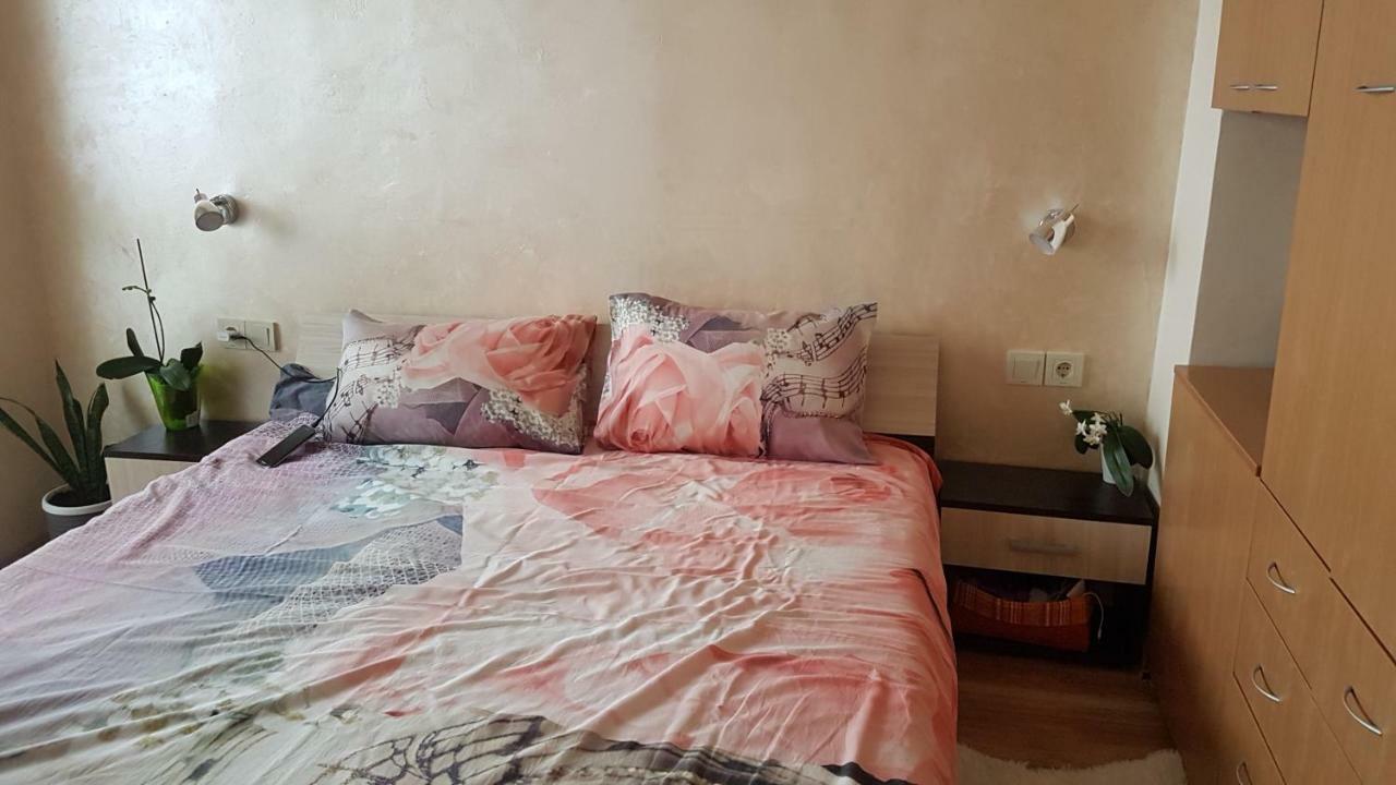 Malavi University Apartment Ruse! Comfort&Clean! Exteriör bild