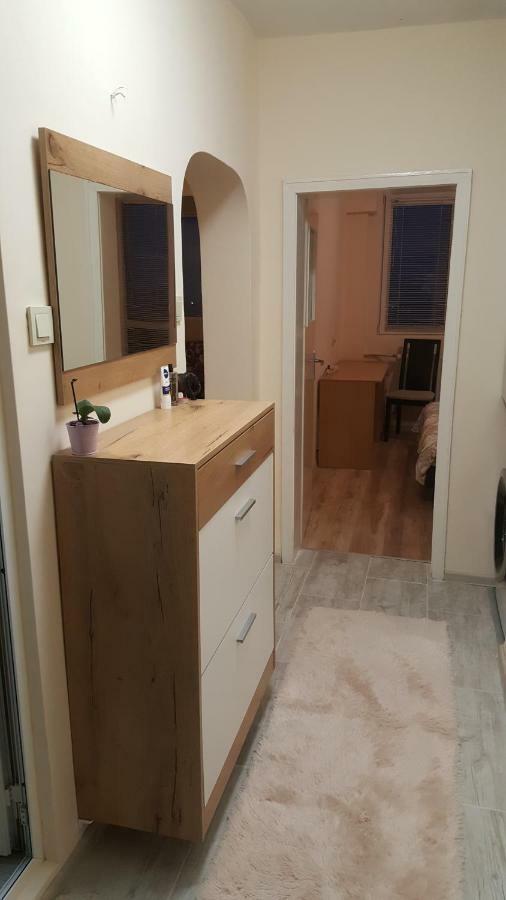 Malavi University Apartment Ruse! Comfort&Clean! Exteriör bild